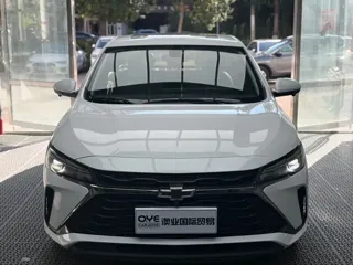 Chevrolet Monza 2022 купить из Китая, цена 1 242 000 ₽ — Suifenhe Auto