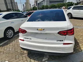 Chevrolet Monza 2021 купить из Китая, цена 1 320 000 ₽ — Suifenhe Auto