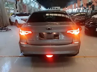 Chevrolet Monza 2023 купить из Китая, цена 1 189 000 ₽ — Suifenhe Auto