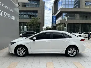 Toyota Levin 2023 купить из Китая, цена 1 604 000 ₽ — Suifenhe Auto