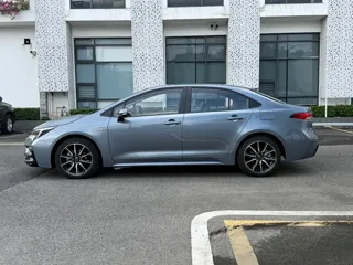 Toyota Levin 2023 купить из Китая, цена 1 757 000 ₽ — Suifenhe Auto