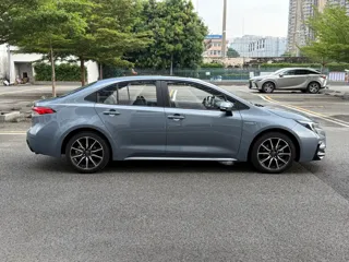 Toyota Levin 2023 купить из Китая, цена 1 757 000 ₽ — Suifenhe Auto