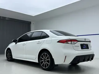 Toyota Levin 2023 купить из Китая, цена 1 694 000 ₽ — Suifenhe Auto