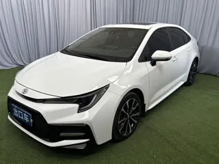 Toyota Levin 2023 купить из Китая, цена 1 556 000 ₽ — Suifenhe Auto