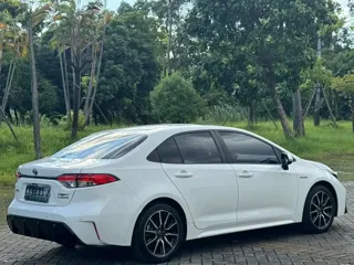Toyota Levin 2024 купить из Китая, цена 1 827 000 ₽ — Suifenhe Auto