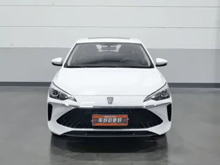 Roewe i5 2024 купить из Китая, цена 1 174 000 ₽ — Suifenhe Auto