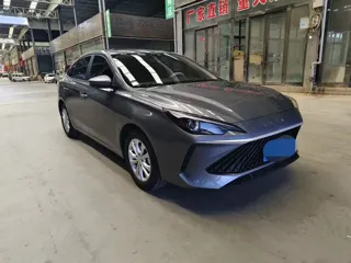 Roewe i5 2025 купить из Китая, цена 1 248 000 ₽ — Suifenhe Auto