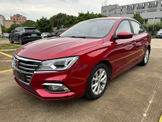 Roewe i5 2020 купить из Китая, цена 1 096 000 ₽ — Suifenhe Auto