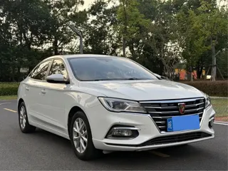 Roewe i5 2020 купить из Китая, цена 1 009 000 ₽ — Suifenhe Auto