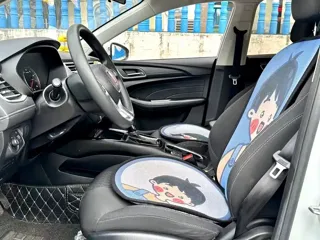 Roewe i5 2019 купить из Китая, цена 1 029 000 ₽ — Suifenhe Auto