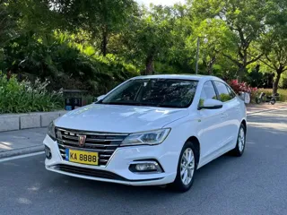 Roewe i5 2020 купить из Китая, цена 1 109 000 ₽ — Suifenhe Auto