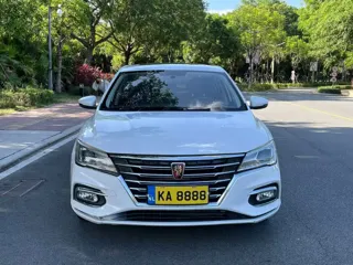 Roewe i5 2020 купить из Китая, цена 1 109 000 ₽ — Suifenhe Auto