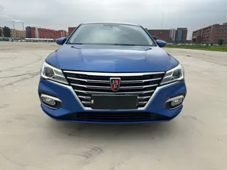 Roewe i5 2020 купить из Китая, цена 1 093 000 ₽ — Suifenhe Auto