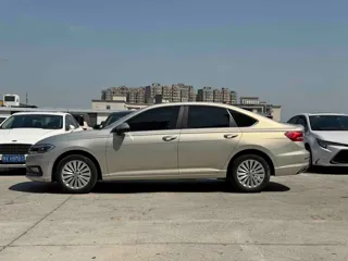 Volkswagen Lavida 2018 купить из Китая, цена 1 294 000 ₽ — Suifenhe Auto