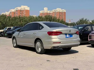 Volkswagen Lavida 2018 купить из Китая, цена 1 294 000 ₽ — Suifenhe Auto
