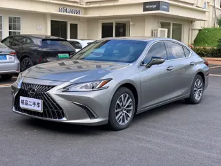 Lexus ES 2024 купить из Китая, цена 4 826 000 ₽ — Suifenhe Auto