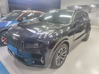 Lynk & Co 09 EM-P 2024