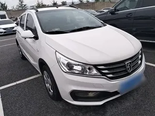Baojun 310 2020 купить из Китая, цена 918 000 ₽ — Suifenhe Auto