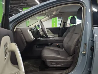Leapmotor B01 2025 купить из Китая, цена 3 023 000 ₽ — Suifenhe Auto