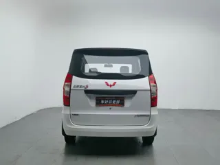 Wuling Hongguang 2025 купить из Китая, цена 1 146 000 ₽ — Suifenhe Auto