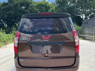 Wuling Hongguang 2018 купить из Китая, цена 999 000 ₽ — Suifenhe Auto