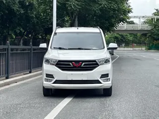 Wuling Hongguang 2021 купить из Китая, цена 1 210 000 ₽ — Suifenhe Auto