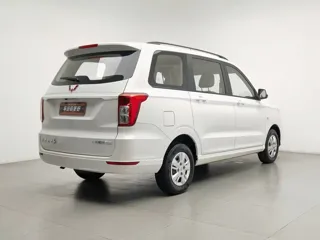 Wuling Hongguang 2024 купить из Китая, цена 1 167 000 ₽ — Suifenhe Auto