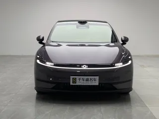 Changan Qiyuan A06 2026 купить из Китая, цена 3 824 000 ₽ — Suifenhe Auto
