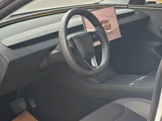 Tesla Model 3 2025 купить из Китая, цена 4 931 000 ₽ — Suifenhe Auto