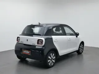 ORA Black Cat 2021 купить из Китая, цена 1 094 000 ₽ — Suifenhe Auto