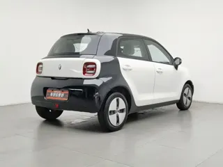 ORA Black Cat 2021 купить из Китая, цена 931 000 ₽ — Suifenhe Auto