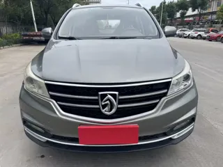 Baojun 730 2020 купить из Китая, цена 1 121 000 ₽ — Suifenhe Auto