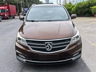 Baojun 730 2019 купить из Китая, цена 1 121 000 ₽ — Suifenhe Auto
