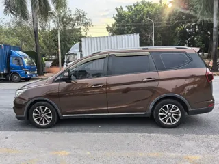 Baojun 730 2019 купить из Китая, цена 1 121 000 ₽ — Suifenhe Auto
