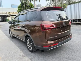Baojun 730 2019 купить из Китая, цена 1 121 000 ₽ — Suifenhe Auto