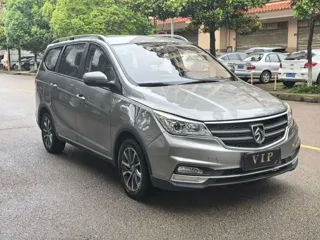 Baojun 730 2020 купить из Китая, цена 1 220 000 ₽ — Suifenhe Auto