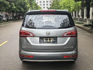 Baojun 730 2020 купить из Китая, цена 1 220 000 ₽ — Suifenhe Auto