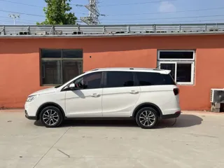 Baojun 730 2020 купить из Китая, цена 1 079 000 ₽ — Suifenhe Auto