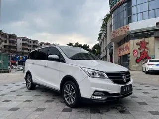 Baojun 730 2020 купить из Китая, цена 1 251 000 ₽ — Suifenhe Auto
