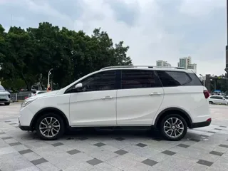 Baojun 730 2020 купить из Китая, цена 1 251 000 ₽ — Suifenhe Auto