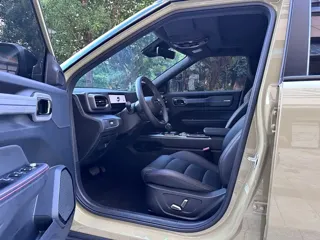 Geely Cowboy 2024 купить из Китая, цена 2 595 000 ₽ — Suifenhe Auto