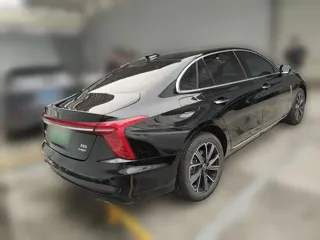 Hongqi H5 PHEV 2025 купить из Китая, цена 3 542 000 ₽ — Suifenhe Auto