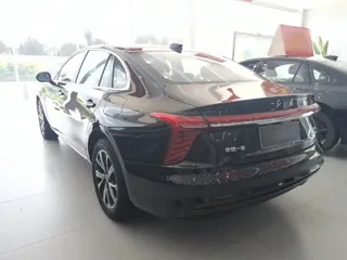 Hongqi H5 PHEV 2025 купить из Китая, цена 3 649 000 ₽ — Suifenhe Auto