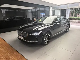 Volvo S90 2025