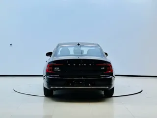Volvo S90 2024 купить из Китая, цена 4 785 000 ₽ — Suifenhe Auto