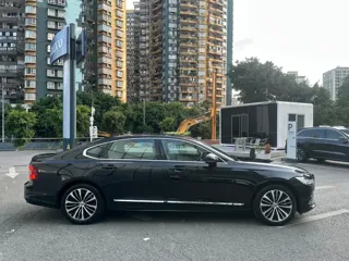 Volvo S90 2025 купить из Китая, цена 4 526 000 ₽ — Suifenhe Auto