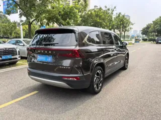 Hyundai Custo 2024 купить из Китая, цена 3 466 000 ₽ — Suifenhe Auto