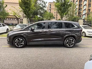 Hyundai Custo 2024 купить из Китая, цена 3 466 000 ₽ — Suifenhe Auto