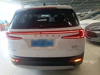 Hyundai Custo 2024 купить из Китая, цена 3 375 000 ₽ — Suifenhe Auto