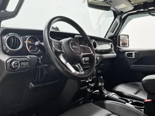 Jeep Wrangler 2024 купить из Китая, цена 5 920 000 ₽ — Suifenhe Auto